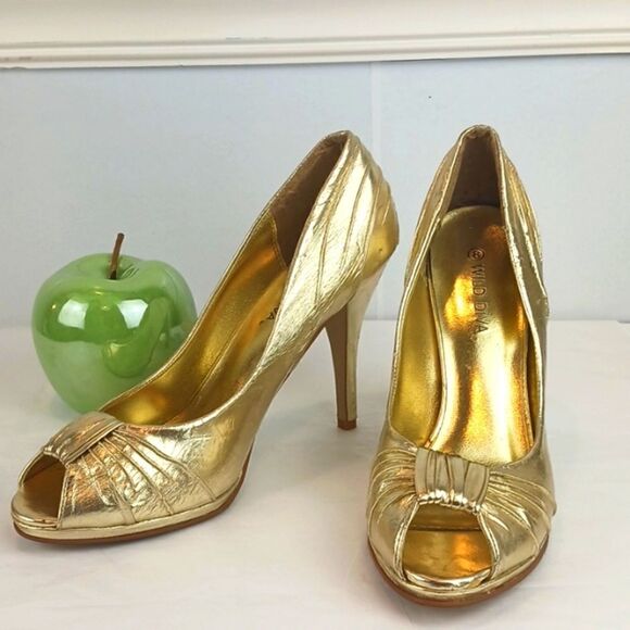 Wild diva metallic gold open toe vegan leather heels size 8 - Picture 1 of 8